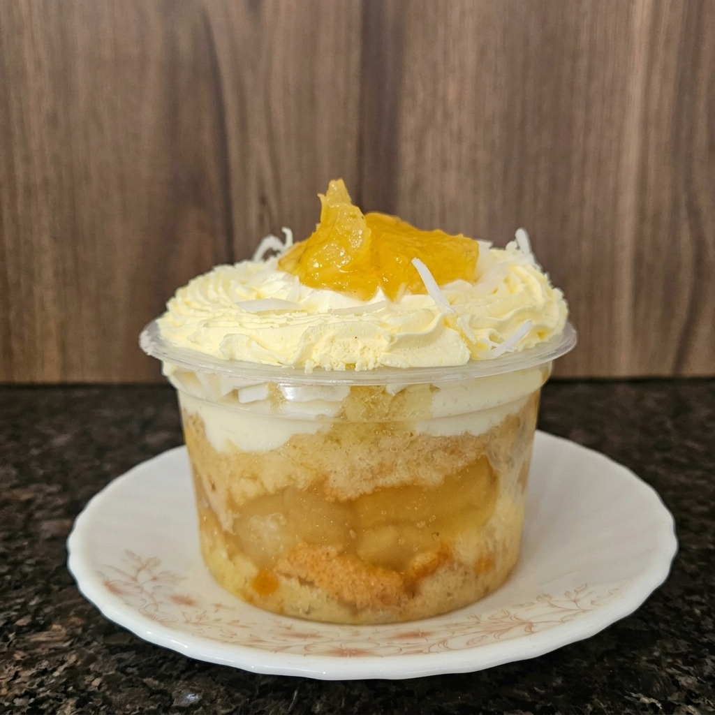 Bolo de Pote de Abacaxi com Coco